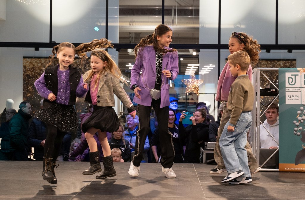 Modeshow 148.jpg